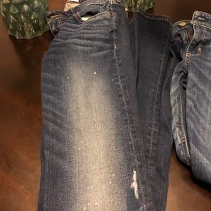 Size 5 hollister jeans. 1 bootcut and 1 skinny